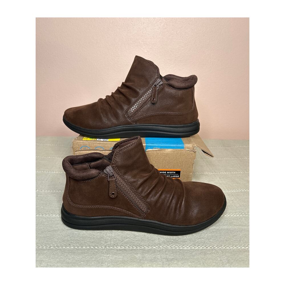 Clarks Cloudsteppers Breeze Path Women's Dark Brown Ankle Boot Wide 26183973 7W